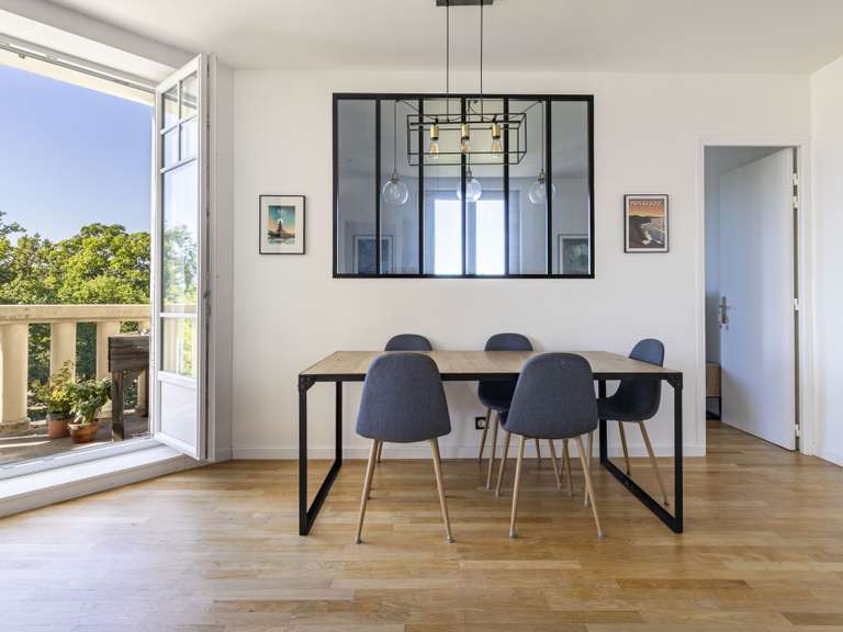 Apartment Saint-Germain-en-Laye - 3 bedrooms - 101m²