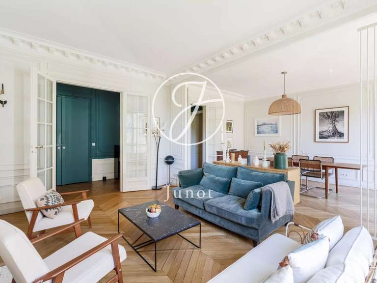 Appartement Paris 18e - 2 chambres - 100m²