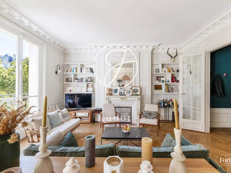 Appartement Paris 18e - 2 chambres - 100m²