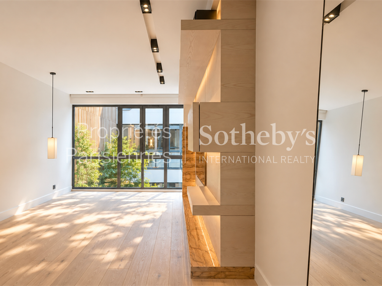 Appartement Paris 2e - 3 chambres - 321m²