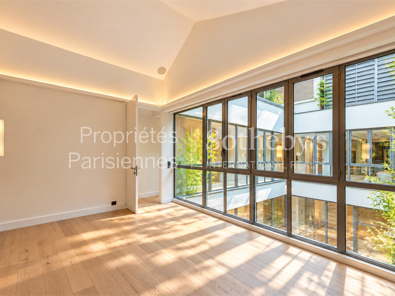 Appartement Paris 2e - 3 chambres - 321m²