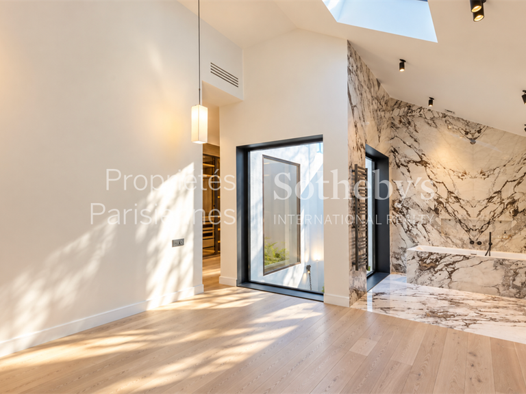 Appartement Paris 2e - 3 chambres - 321m²