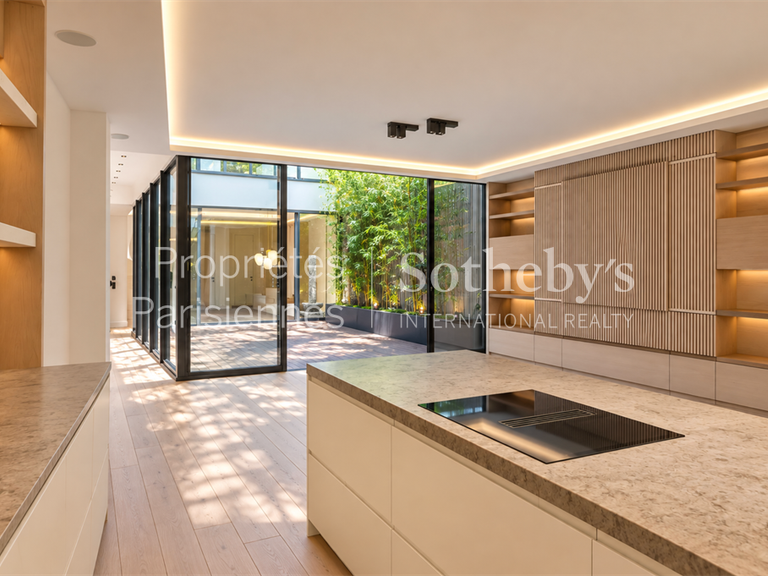Appartement Paris 2e - 3 chambres - 321m²