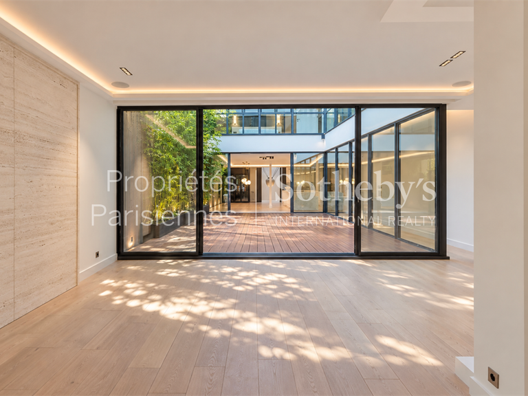 Appartement Paris 2e - 3 chambres - 321m²