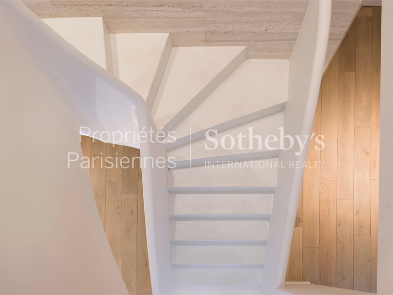 Appartement Paris 2e - 3 chambres - 321m²