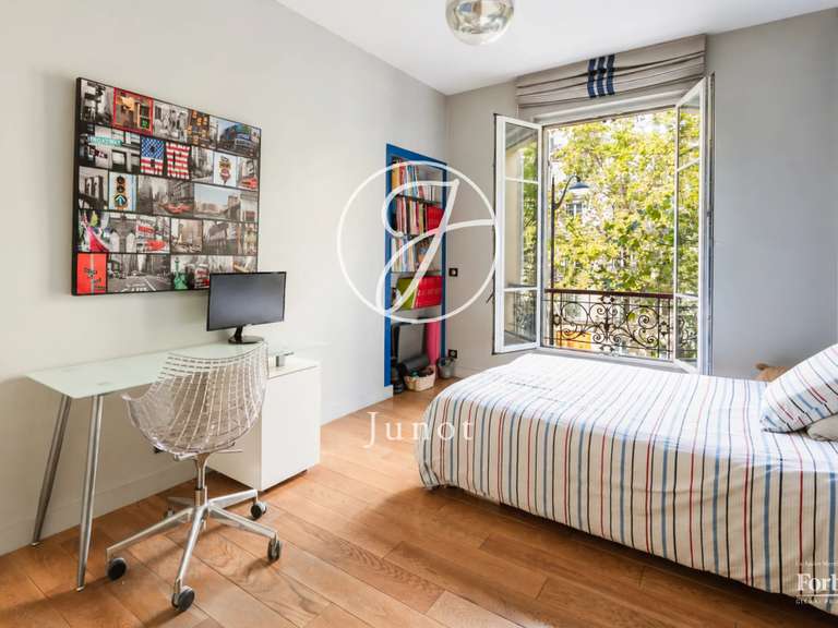 Appartement Paris 17e - 3 chambres - 106m²