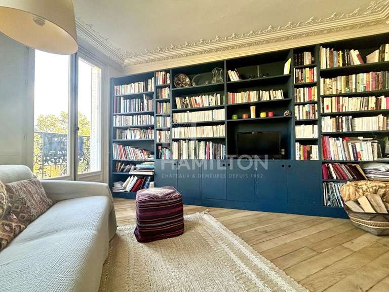 Appartement Paris 10e - 3 chambres - 99m²