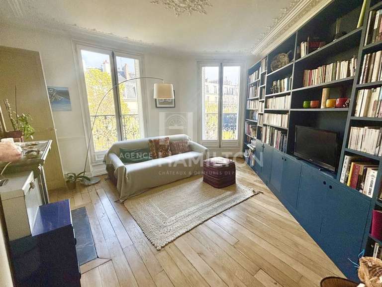 Appartement Paris 10e - 3 chambres - 99m²