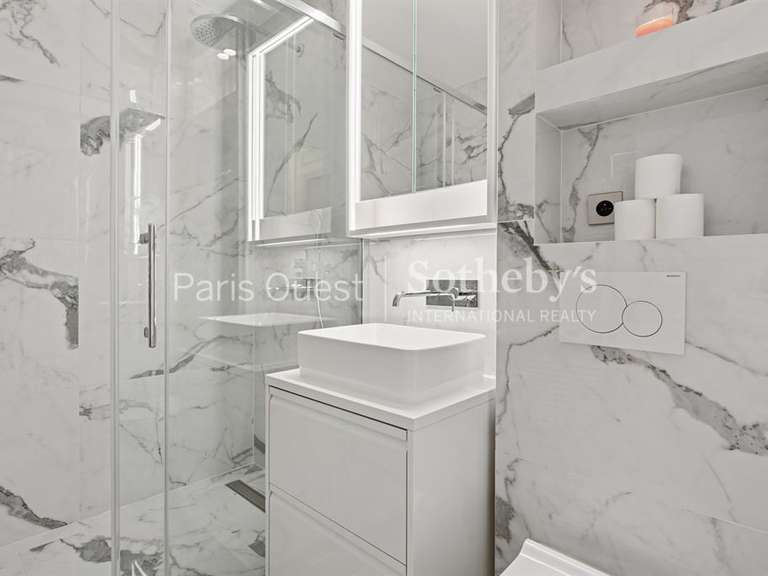 Appartement Paris 11e - 2 chambres - 65m²