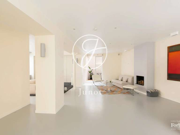 Appartement Paris 9e - 2 chambres - 138m²