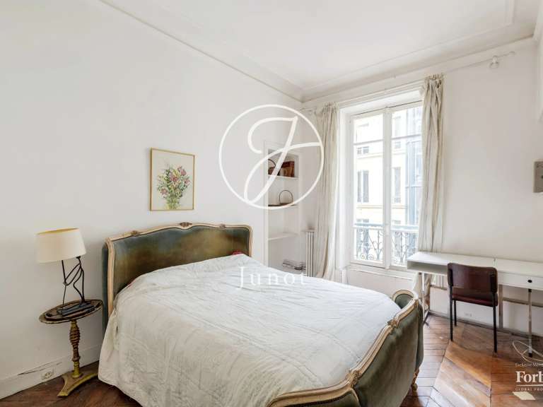 Appartement Paris 8e - 5 chambres - 222m²