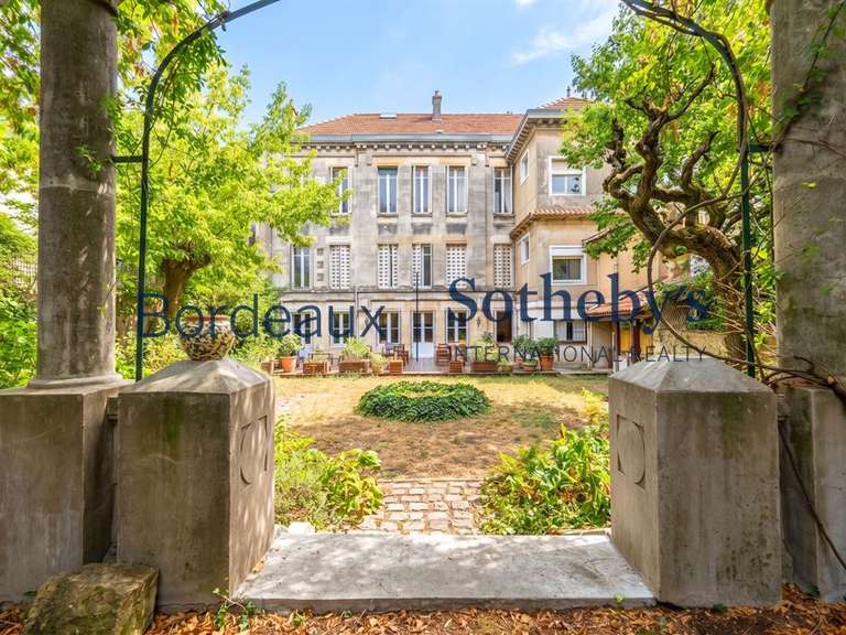 Appartement Bordeaux - 3 chambres - 255m²