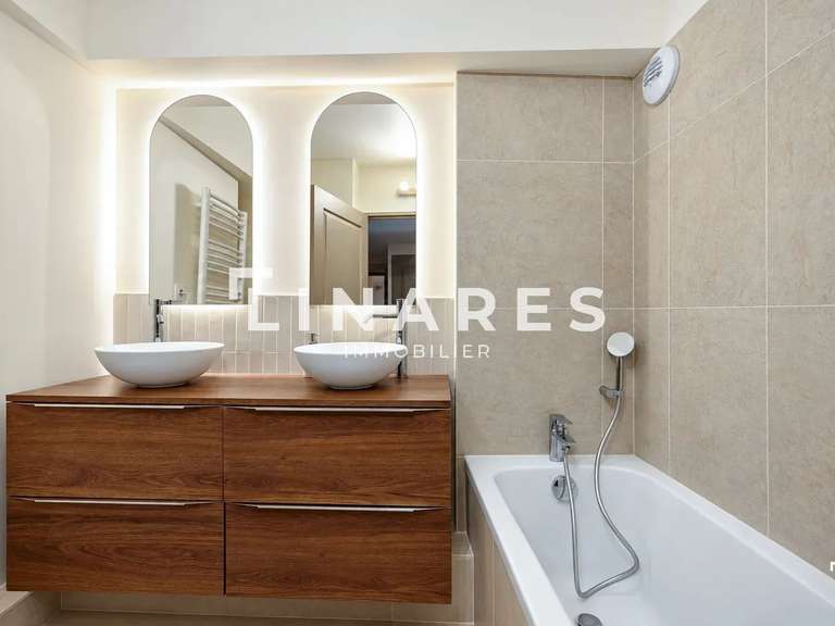 Appartement Marseille 8e - 3 chambres - 117m²