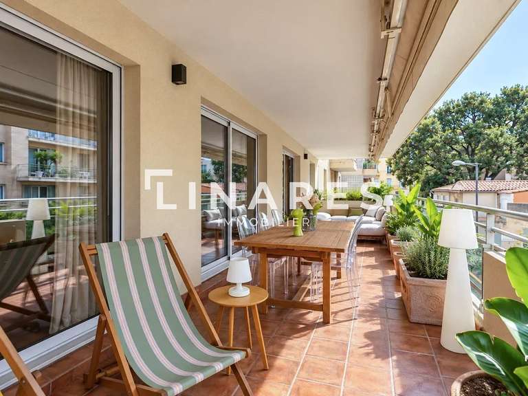 Appartement Marseille 8e - 3 chambres - 117m²