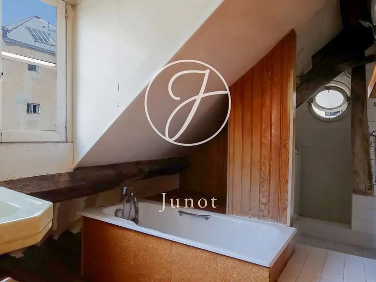 Appartement Paris 3e - 1 chambre - 75m²