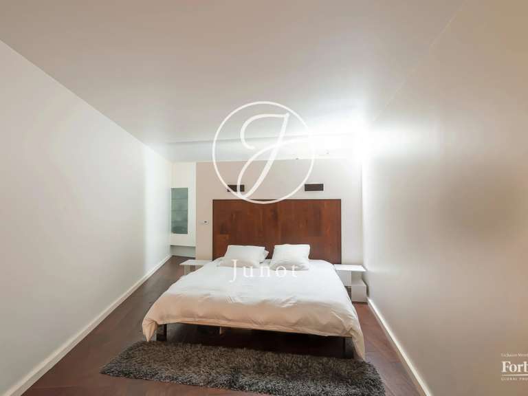Appartement Paris 9e - 2 chambres - 138m²