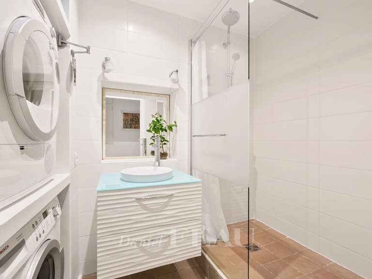 Appartement Paris 11e - 4 chambres - 125m²
