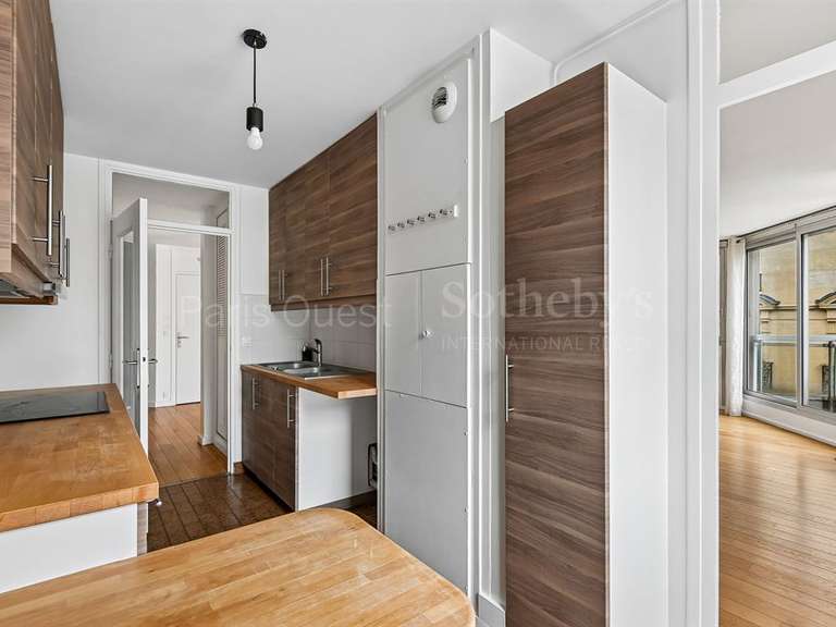 Appartement Paris 16e - 2 chambres - 89m²