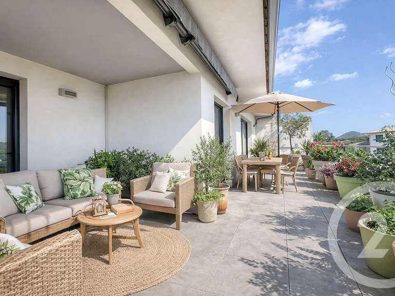 Appartement Porto-Vecchio - 3 chambres - 108m²