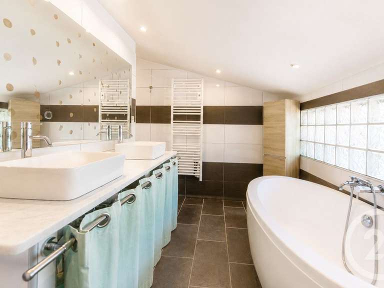 Appartement Porto-Vecchio - 4 chambres - 131m²