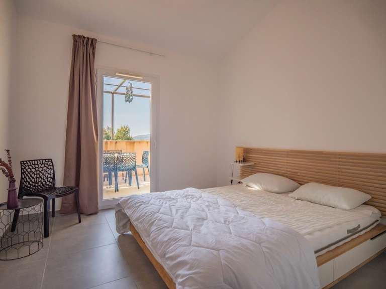 Apartment Grimaud - 3 bedrooms - 84m²