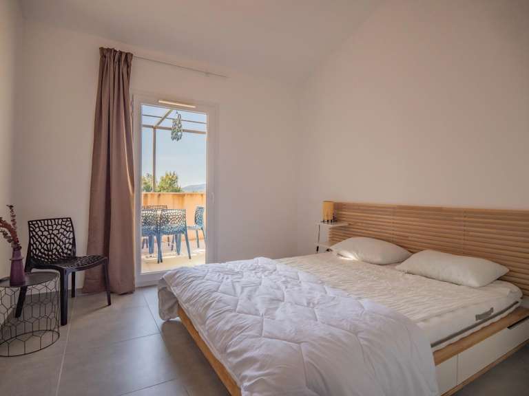 Appartement Grimaud - 3 chambres - 84m²