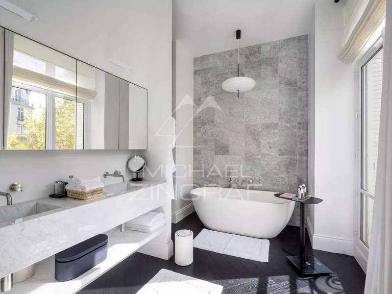Apartment Paris 16e - 6 bedrooms - 347m²