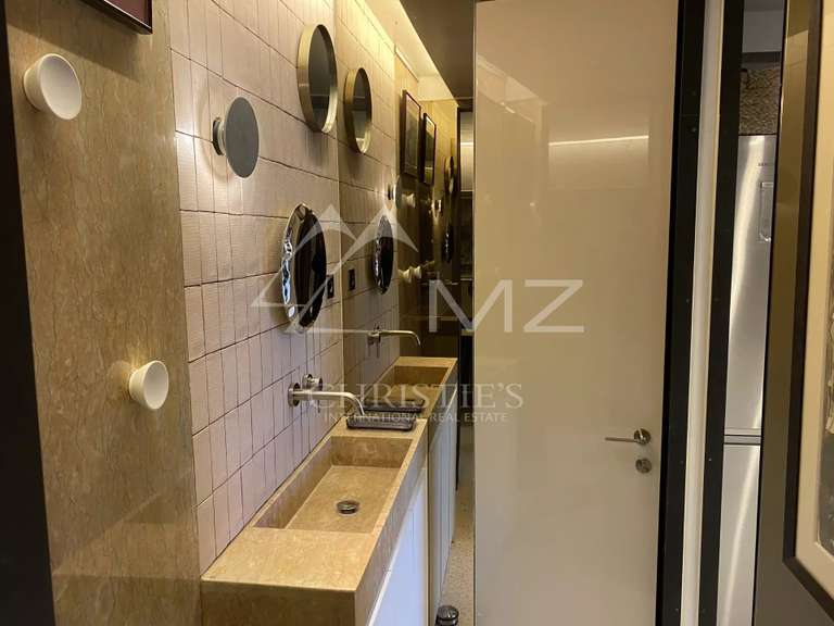 Apartment Paris 8e - 1 bedroom - 63m²