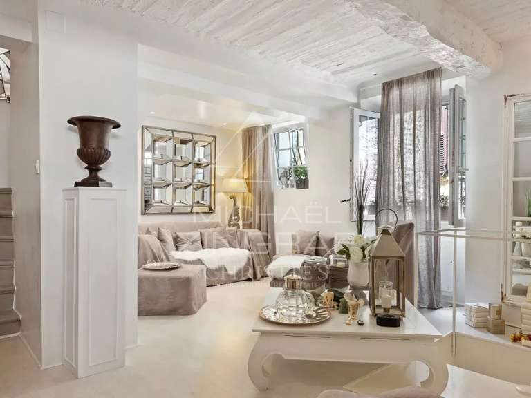 Appartement Châteauneuf-Grasse - 2 chambres - 70m²