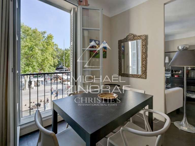 Apartment Aix-en-Provence - 2 bedrooms - 111m²