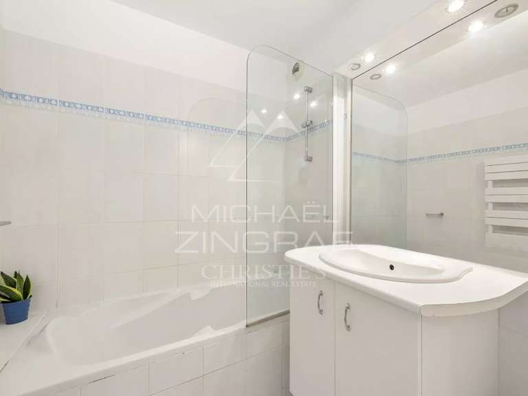 Apartment Cap-d-antibes - 2 bedrooms - 67m²