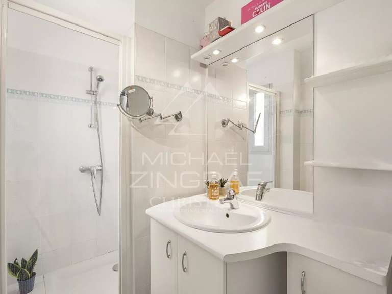 Apartment Cap-d-antibes - 2 bedrooms - 67m²