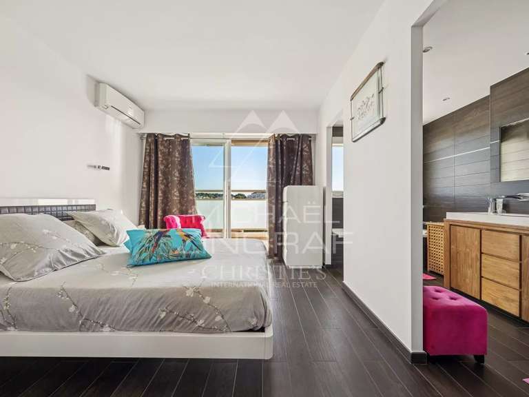 Apartment with Sea view Juan-les-pins - 3 bedrooms - 97m²