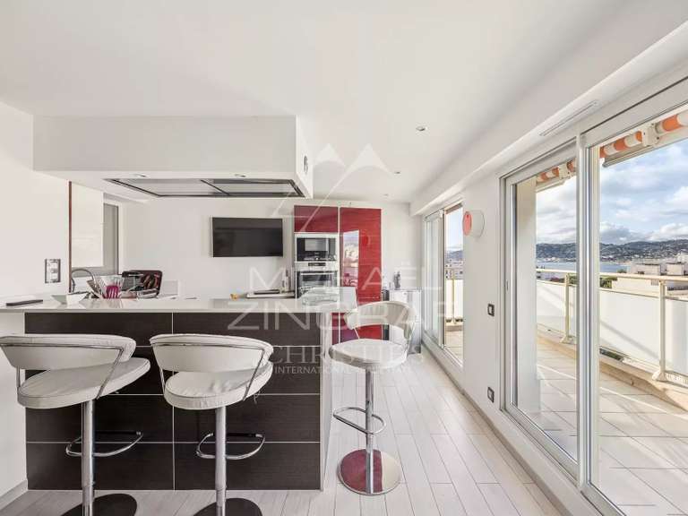 Apartment with Sea view Juan-les-pins - 3 bedrooms - 97m²