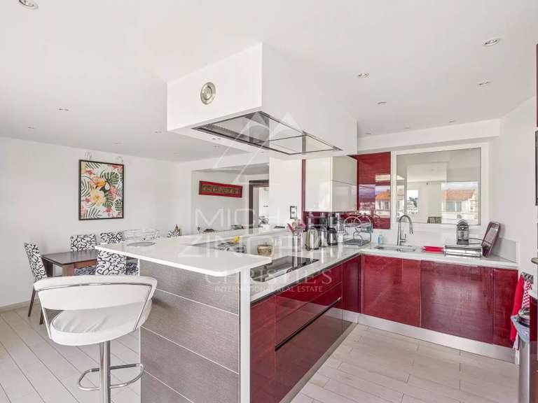 Apartment with Sea view Juan-les-pins - 3 bedrooms - 97m²