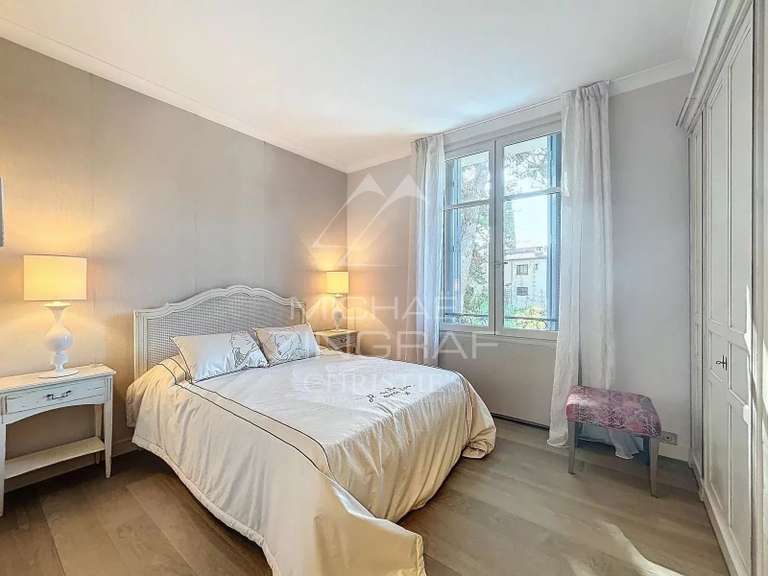 Apartment Cap-d-antibes - 3 bedrooms - 121m²