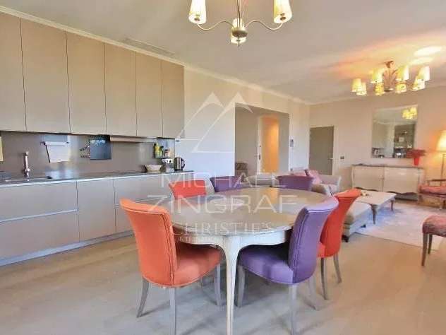 Apartment Cap-d-antibes - 3 bedrooms - 121m²