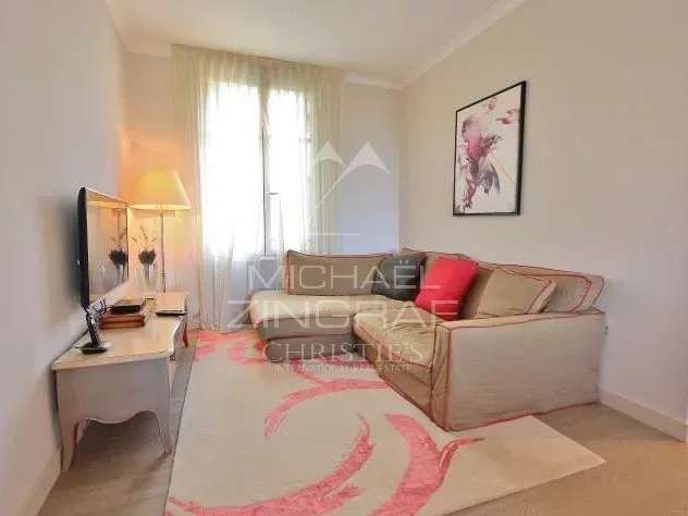 Apartment Cap-d-antibes - 3 bedrooms - 121m²