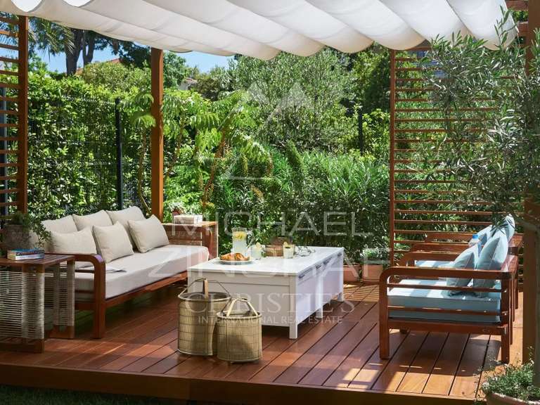 Apartment Cap-d-antibes - 3 bedrooms - 114m²