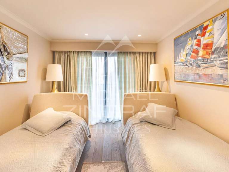 Apartment Cap-d-antibes - 3 bedrooms - 119m²