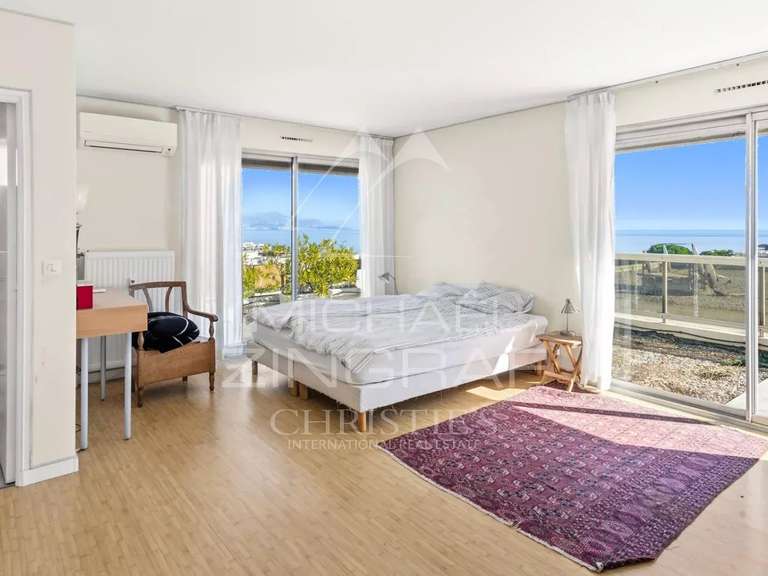 Apartment Juan-les-pins - 3 bedrooms - 125m²