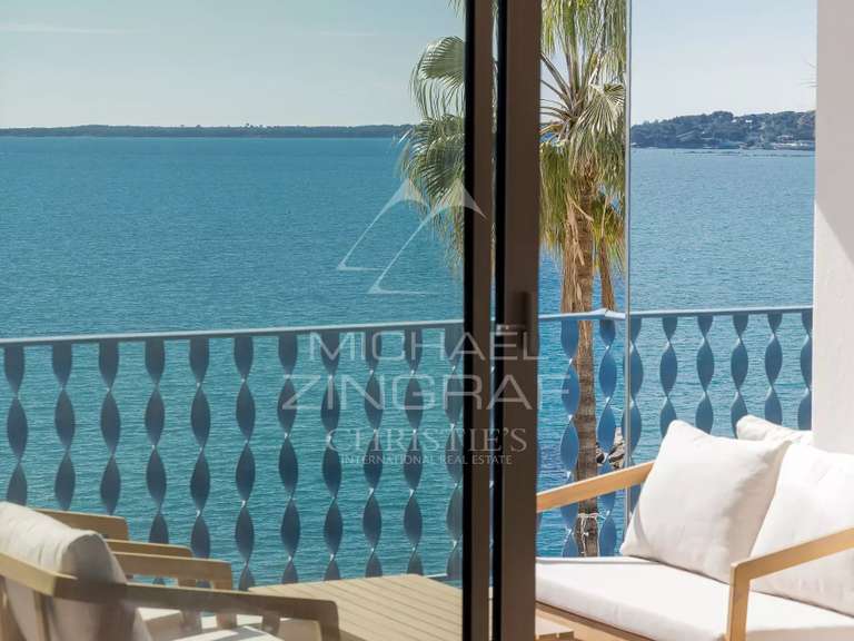 Appartement avec Vue sur mer Cap-d-antibes - 2 chambres - 81m²