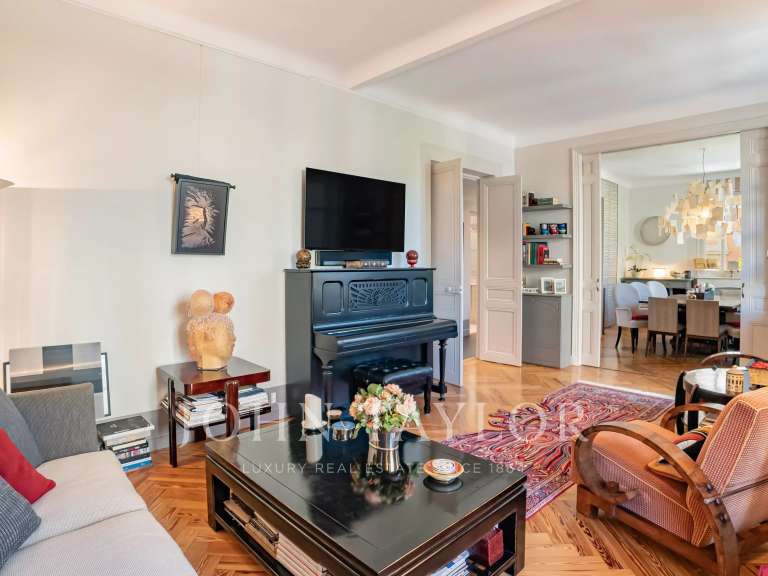 Apartment Beaulieu-sur-Mer - 4 bedrooms - 169m²