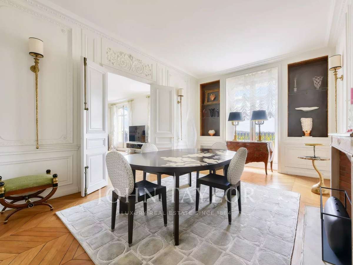 Apartment Paris 16e