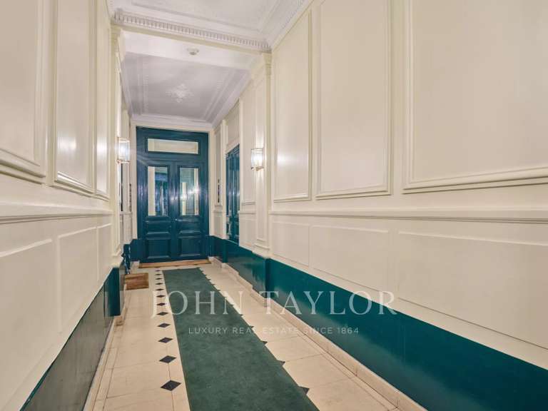 Appartement Paris 7e - 3 chambres - 187m²