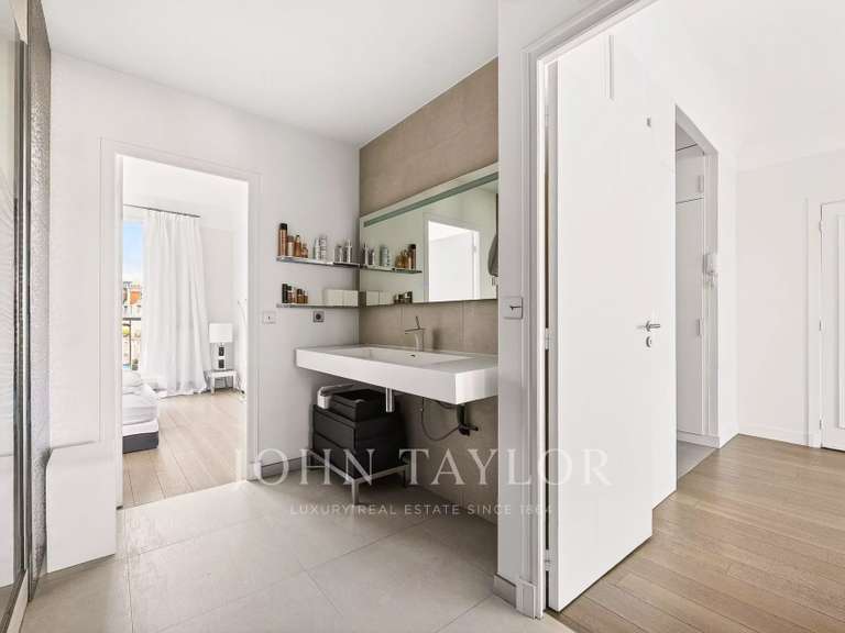 Appartement Paris 16e - 2 chambres - 93m²
