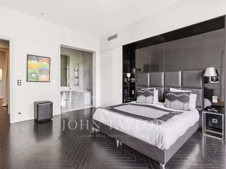 Appartement Paris 16e - 5 chambres - 344m²