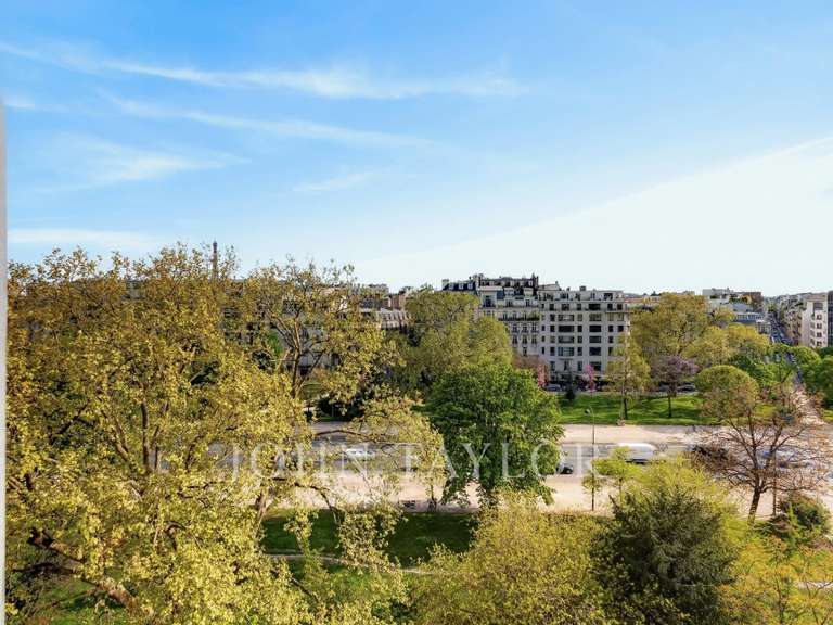 Appartement Paris 16e - 5 chambres - 344m²