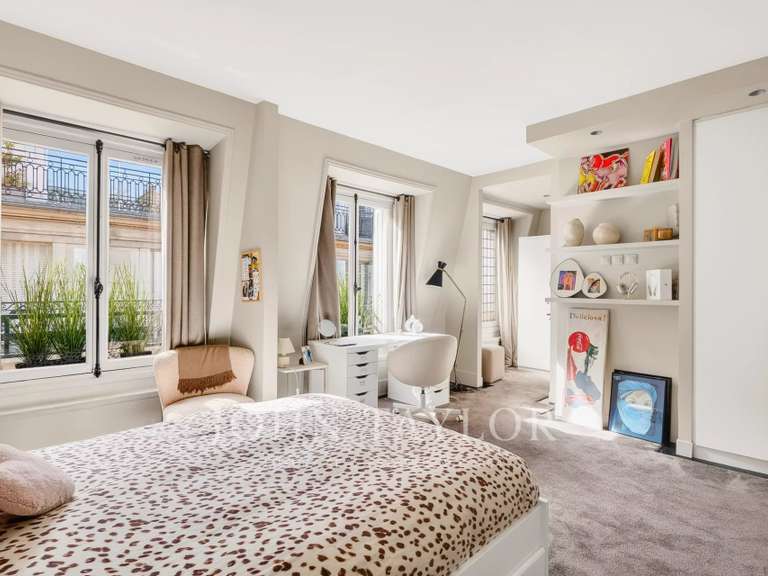 Appartement Paris 16e - 5 chambres - 344m²