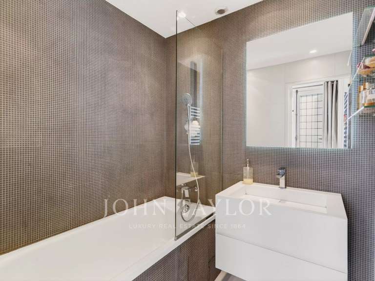 Appartement Paris 16e - 5 chambres - 344m²